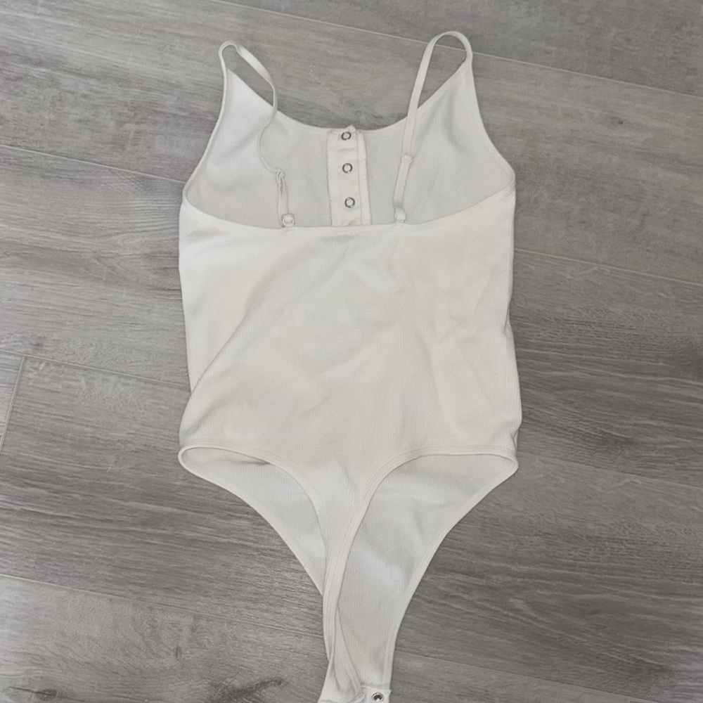 White Ribbed Bodysuit - Picture 4 of 4